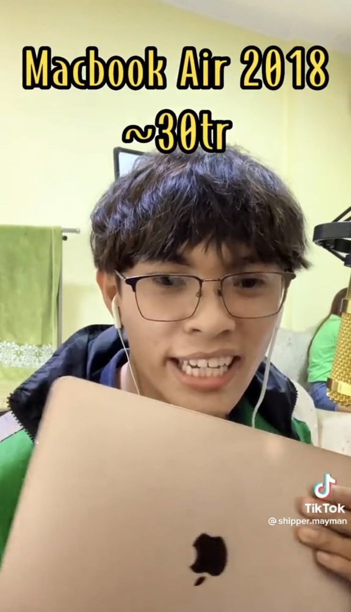 Đi làm vì đam mê, chàng trai chi 1 tỷ để khởi nghiệp nghề shipper