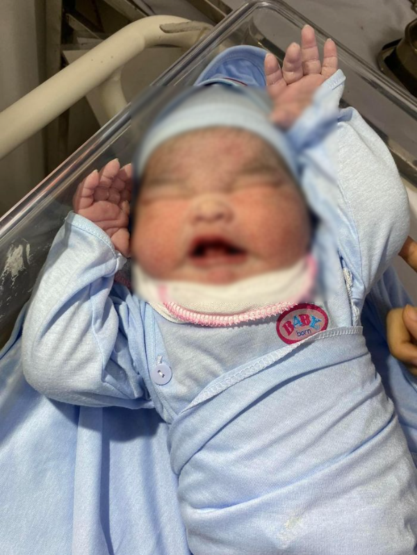 Kỳ tích: Em bé 5,1kg Thái Nguyên chào đời bằng phương pháp sinh thường