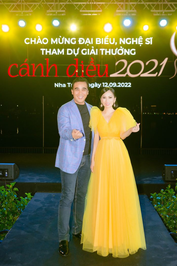 Cánh Diều Vàng 2021: Việt Hương đeo nhẫn 6 tỷ, Hà Phương như nàng xuân