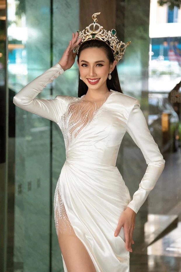 Hoa hậu có nhiều vương miện nhất Việt Nam gọi tên Thùy Tiên