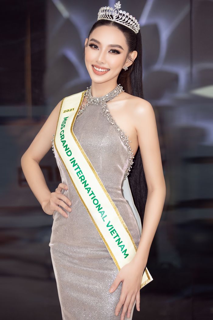 Hoa hậu có nhiều vương miện nhất Việt Nam gọi tên Thùy Tiên