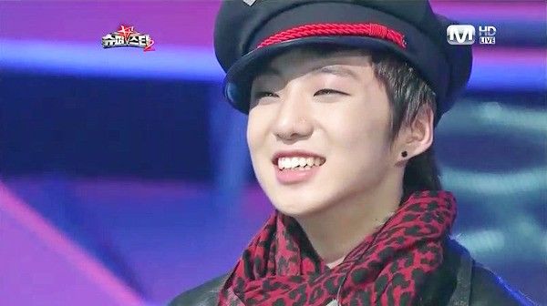 Idol Kpop là thực tập sinh nhà người ta: Lisa đạt toàn điểm A