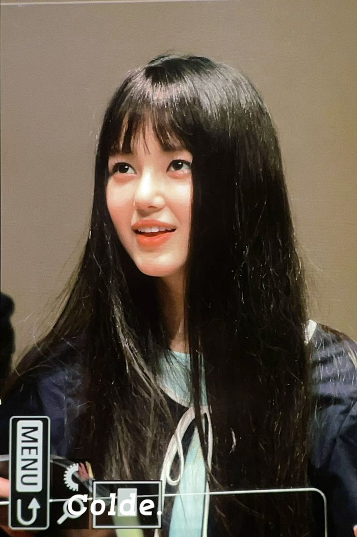 Idol Kpop tóc mái ngố cute nhất: Shuhua như em bé, Minnie là bà trùm
