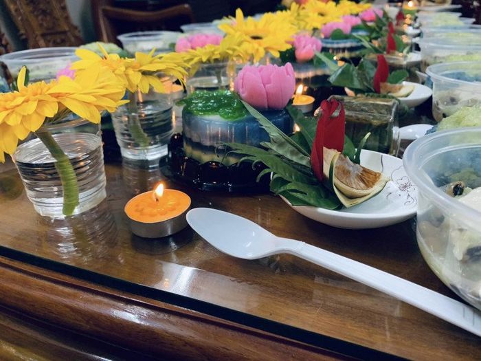Không cần đặt tiệc, mẹ đảm Vũng Tàu tự tay làm mâm cúng căn cho con