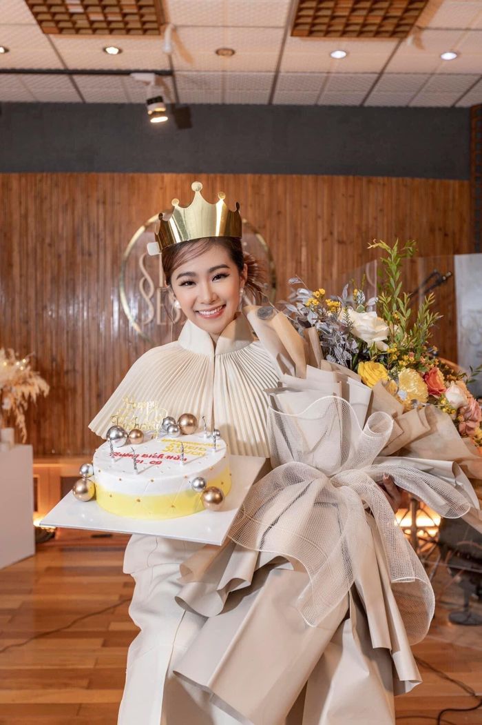 Lương Bích Hữu khoe giọng ca nội lực, hát lại hit của Kim Sa Ngư