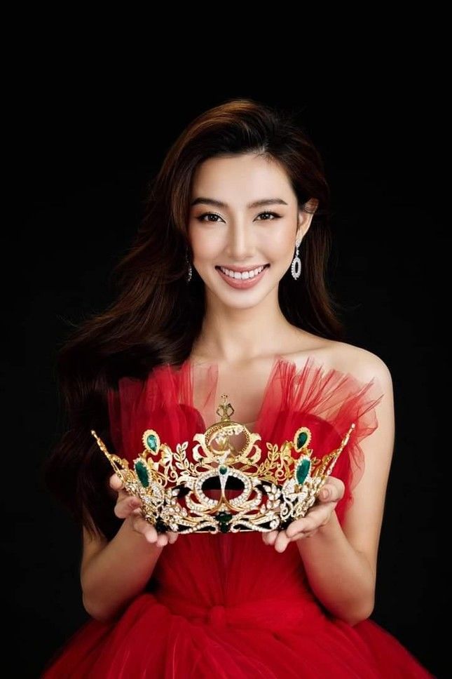 Miss Grand Vietnam 2022 dần đi đến chặng đua cuối, công bố vương miện