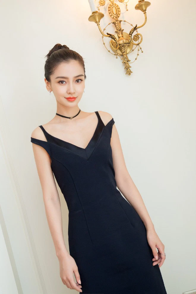 Mỹ nhân Cbiz diện chung thiết kế: Dàn tiểu Hoa 85 lên đồ xuất sắc