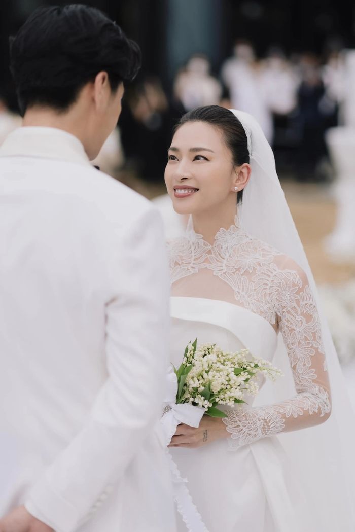 Mỹ nhân Việt kì công chuẩn bị váy cưới: Diệu Nhi mất 7 tháng
