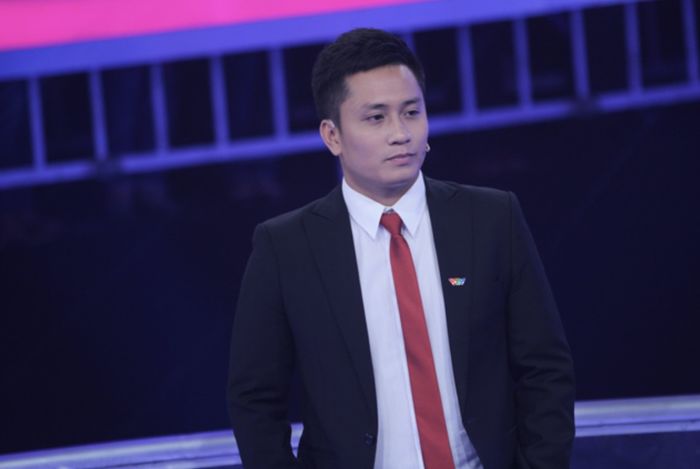 Nam MC VTV sau 8 năm ly hôn vợ cũ: Vẫn độc thân, chăm sóc 2 con chung