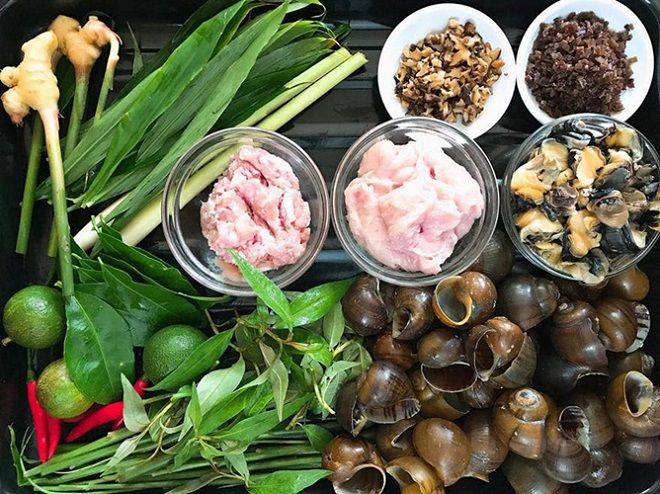 Những món ăn dễ làm ngày mưa: Thịt ba rọi xào mắm ruốc