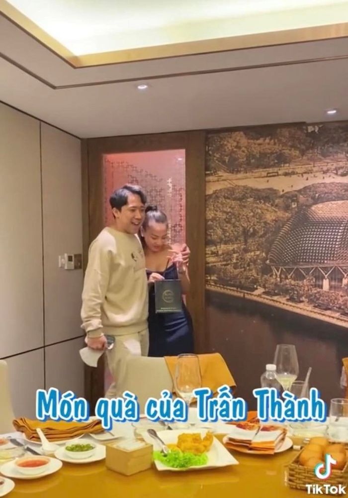Quà sinh nhật sao Việt tặng đồng nghiệp: Trấn Thành khiến Thu Minh sốc