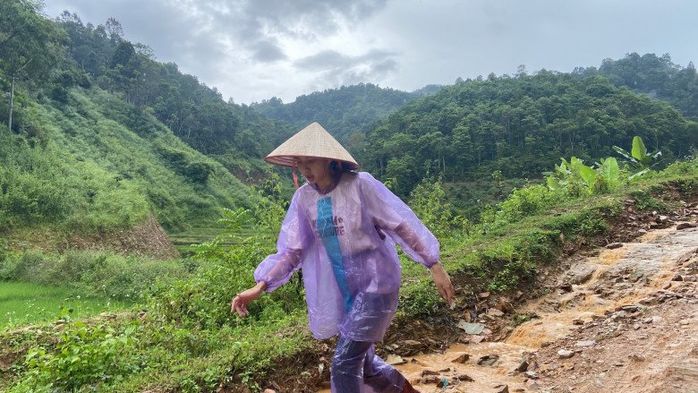 Quỹ từ thiện của bà trùm Hoa hậu ủng hộ bà con miền Trung 500 triệu