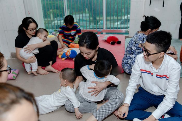 Quỹ từ thiện của bà trùm Hoa hậu ủng hộ bà con miền Trung 500 triệu
