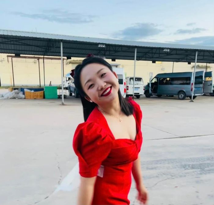 Sao Cbiz phải đổi nghệ danh: Angela Baby bị yêu cầu đầu tiên