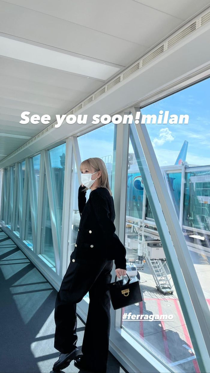 Sao Hàn diện toàn đồ đen trên đường sang Milan Fashion Week