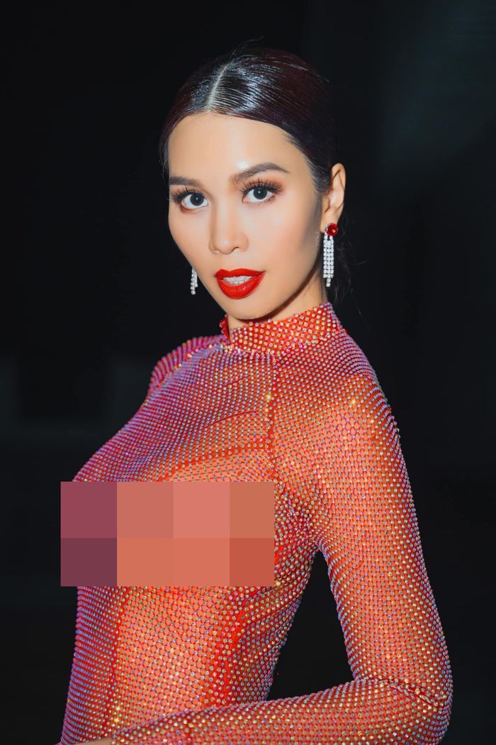 Sao mặc đồ lộ nội y: Stylist cho Mai Phương diện đồ kém thanh lịch