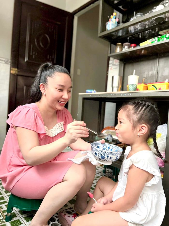 Sao nam Việt giữ bạn đời: Dương Lâm chi tiền quảng cáo hình vợ chồng