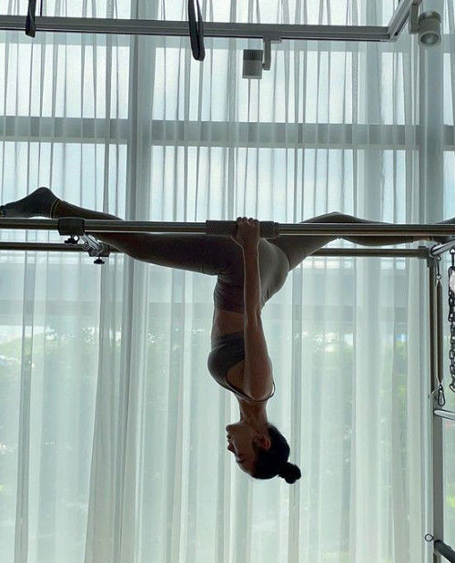 Sao Việt độ dáng với bộ môn Pilates: 1 giờ học có giá 1,5 triệu đồng