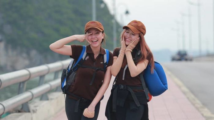 Sao Việt thân nhờ show: Thùy Tiên mời Dương Lâm, HIEUTHUHAI họp fan