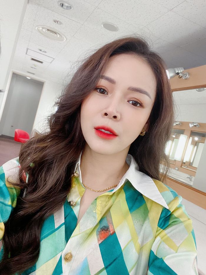 So kè nhan sắc đời thường của bộ ba mỹ nhân trong Gara Hạnh Phúc