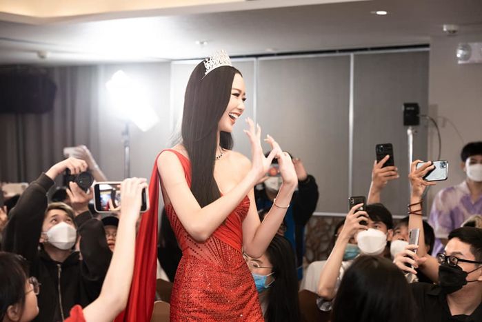 Á hậu 1m85 là đại diện mạnh nhất Việt Nam cử đến Miss Intercontinental
