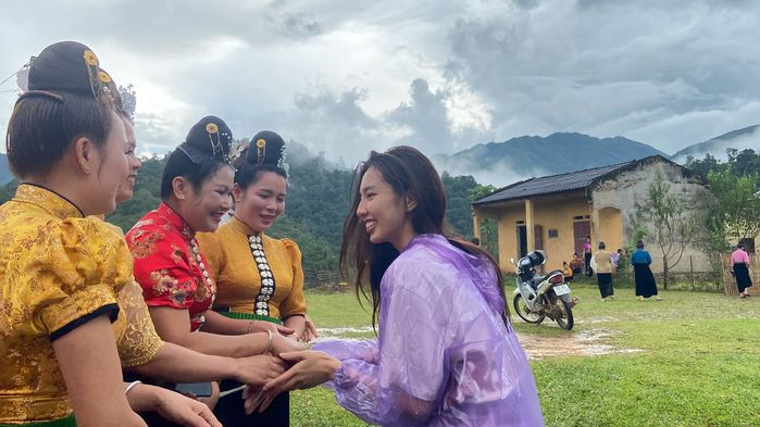 Thùy Tiên “quay xe” sau lời kêu gọi quyên góp ủng hộ miền Trung
