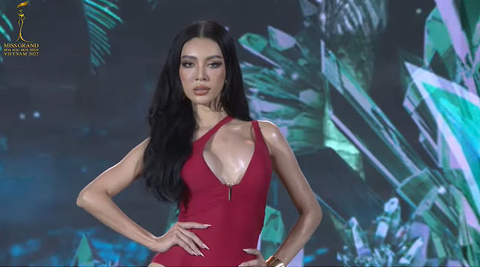 Top 50 Miss Grand Vietnam diễn áo tắm: Mai Ngô ngùn ngụt khí thế