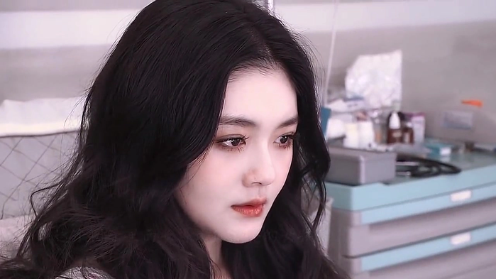 Từ Hy Viên trở lại showbiz: Hậu tái hôn ngày càng đẹp, ai tin đã U50