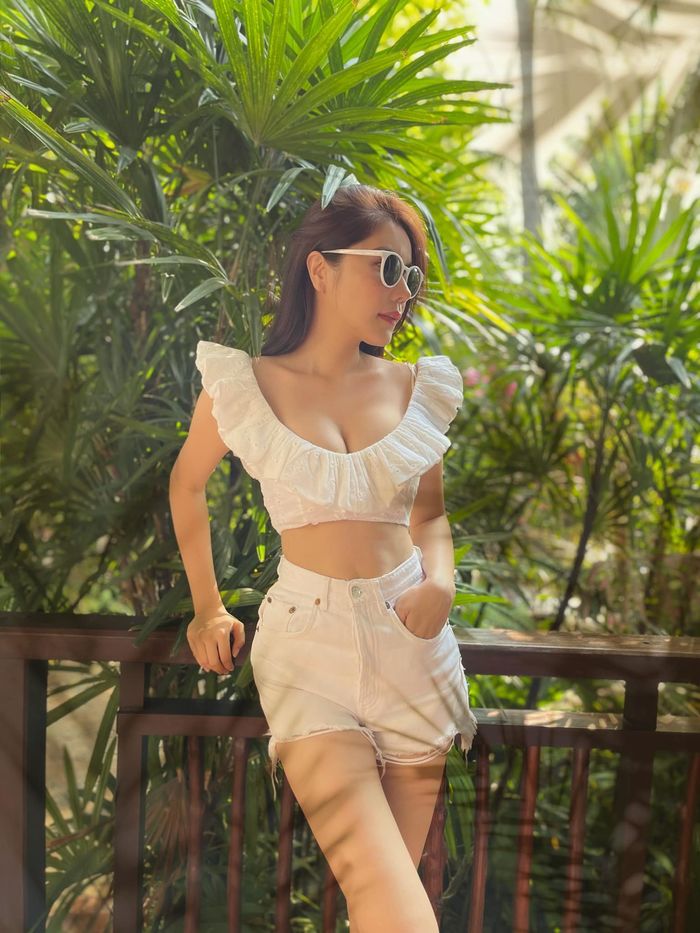 Nói không với đường để có vòng eo 64cm như mẹ bỉm Kiwi Ngô Mai Trang