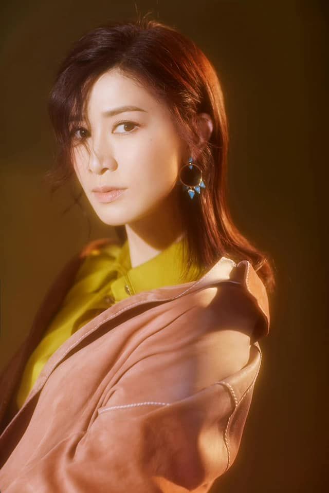 Sao Cbiz là thánh livestream: Xa Thi Mạn thu 30 tỷ, Phạm Gia ăn đậm