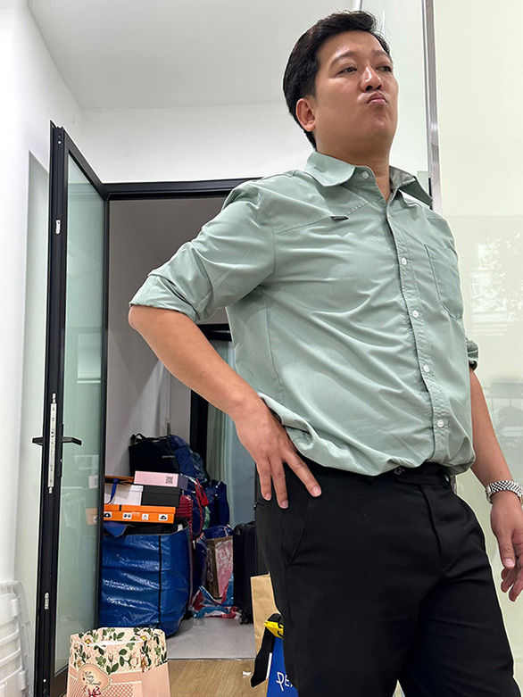 Ảnh hot sao Việt 18/10: Phương Trinh Jolie mặc bạo đi siêu thị
