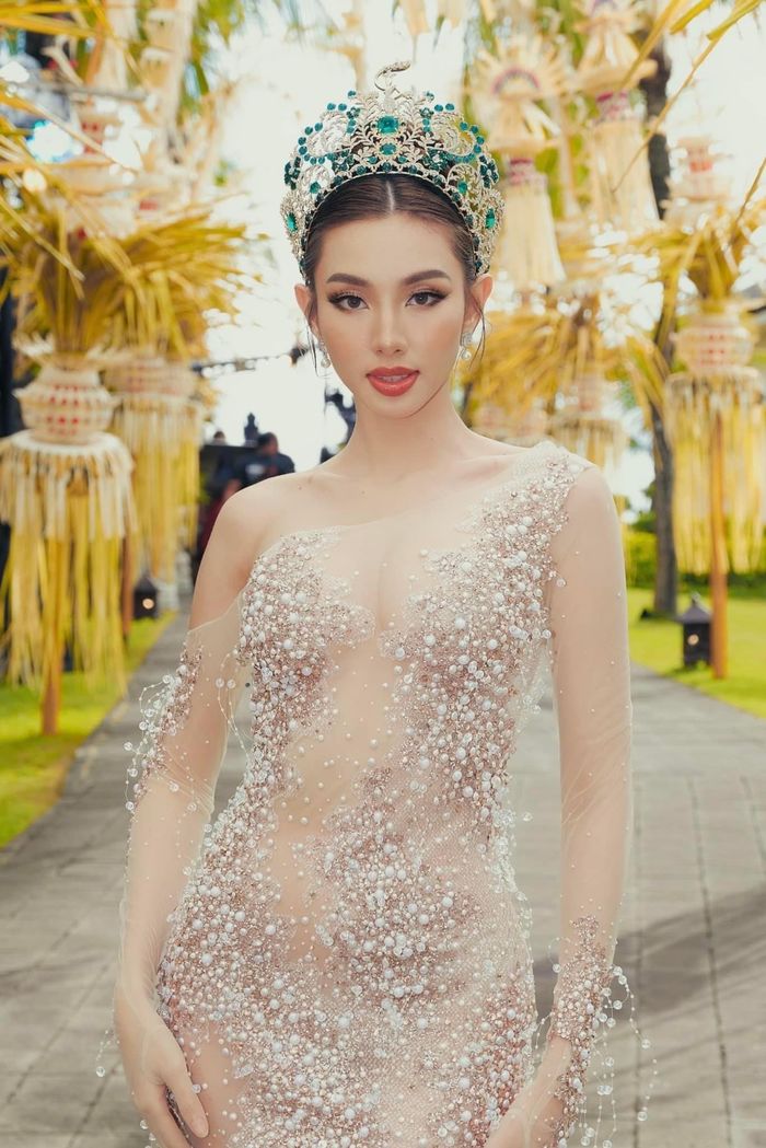 Ảnh hot sao Việt 8/10: Lệ Quyên - Bảo Châu ngắm hoàng hôn ở Mỹ