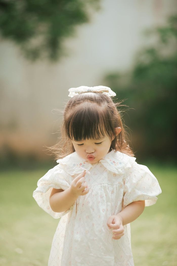 Bộ ảnh mừng sinh nhật 2 tuổi của con gái Đông Nhi - Ông Cao Thắng