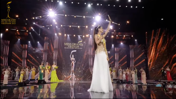 Chiêm ngưỡng khoảnh khắc đăng quang của Tân Miss Grand Vietnam 2022