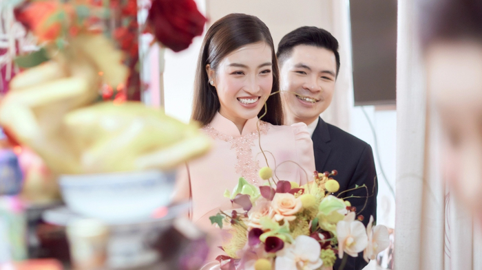 Chồng tỷ phú lái siêu xe 100 tỷ đến rước Đỗ Mỹ Linh về làm dâu hào môn