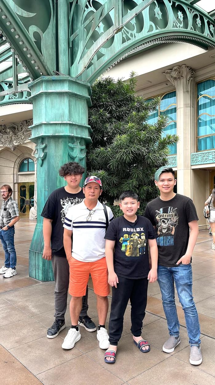 Con trai thứ 4 của Bằng Kiều: Sao y bản chính, giống bố nhất ở nụ cười
