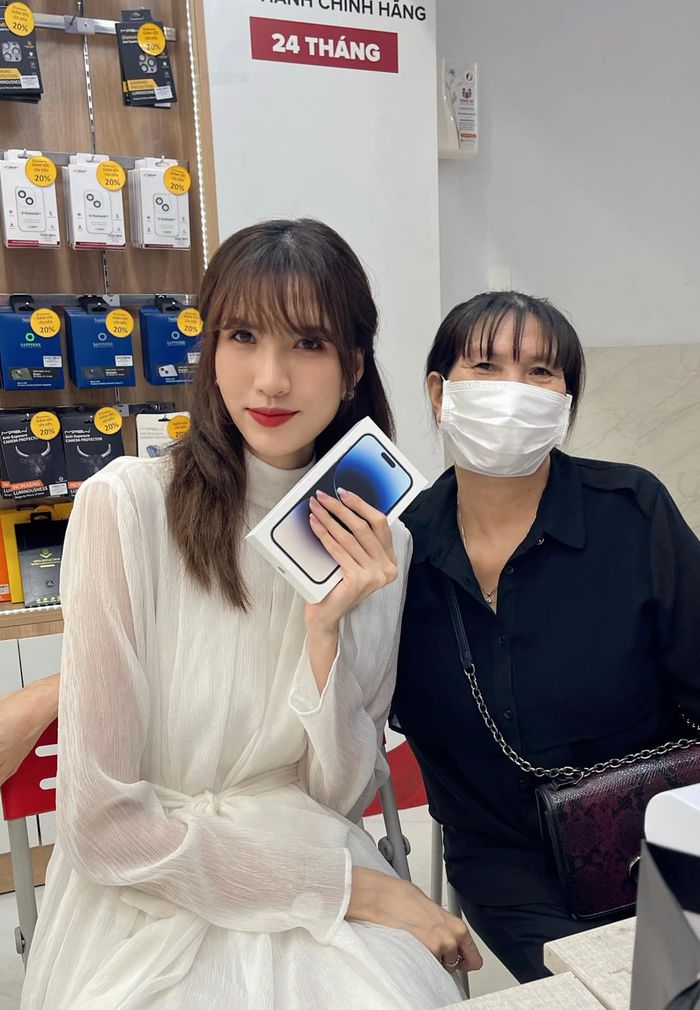 Cuộc sống của mẫu nữ cao nhất Việt Nam: Không yêu người thấp hơn mình