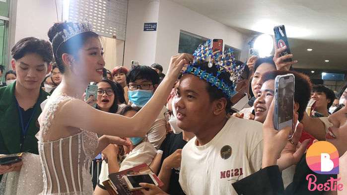 Dàn mỹ nhân Việt đổ bộ thảm đỏ Chung kết Miss Grand Vietnam 2022