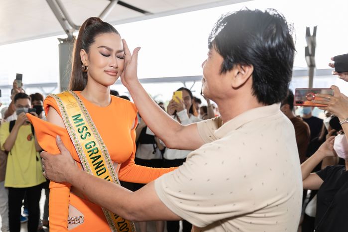 Đoàn Thiên Ân lên đường thi Miss Grand: Lượt vote đang dẫn đầu