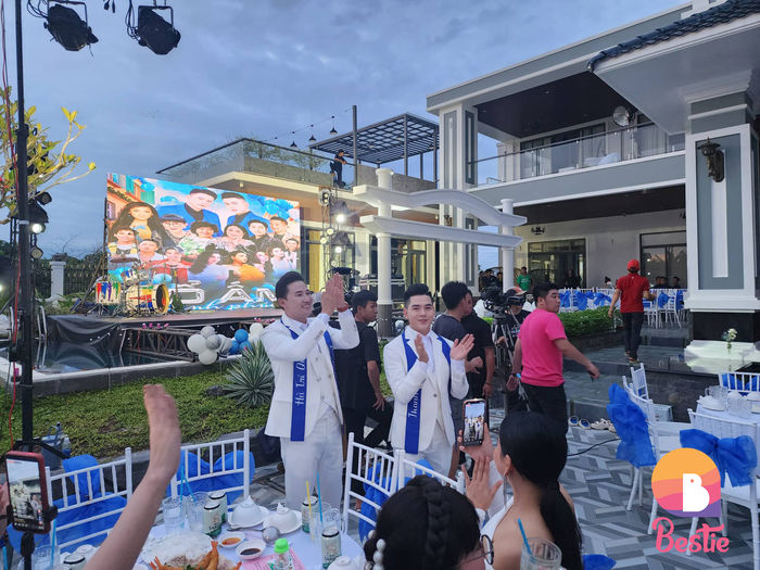 Hà Trí Quang - Thanh Đoàn tổ chức tiệc tân gia hoành tráng
