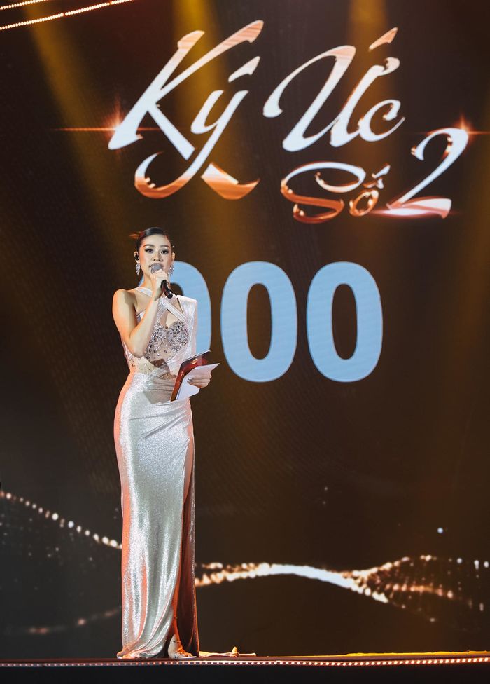 Hoa hậu Khánh Vân chạy show mệt nghỉ khi hết nhiệm kỳ