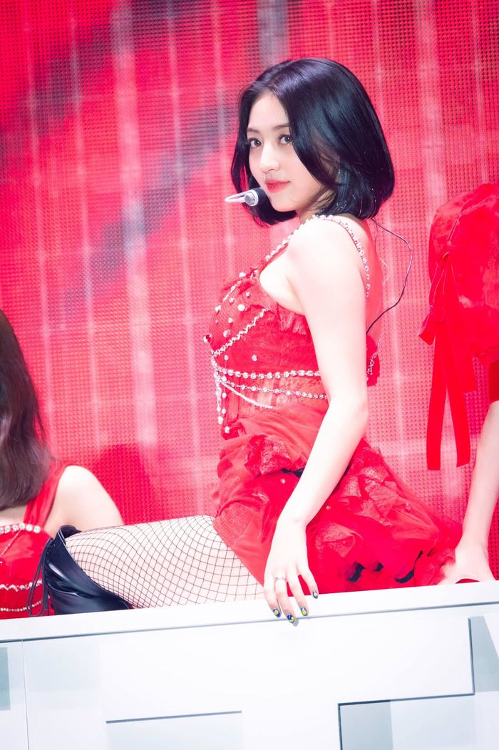 Idol được dự đoán sẽ thành công nếu solo: Thiếu sao Jungkook đa tài