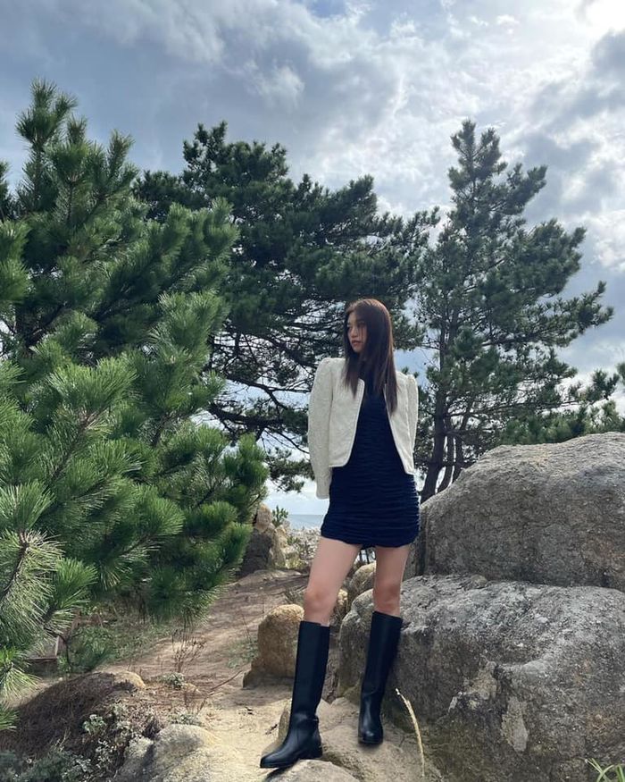 Idol là biểu tượng thời trang Kpop: Style Jennie khiến fan thích mê
