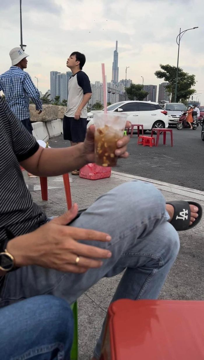 JayKii lên tiếng vụ lùm xùm với người bán hàng rong