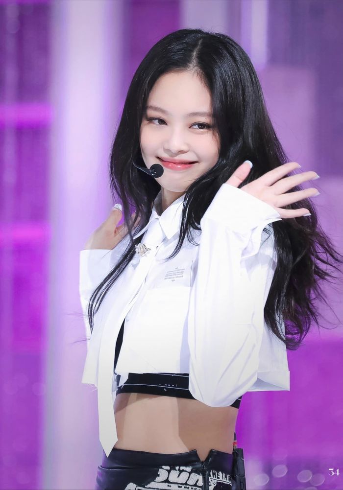 Jennie đa năng từ ca hát tới nấu ăn: Chỉ làm tóc là không biết
