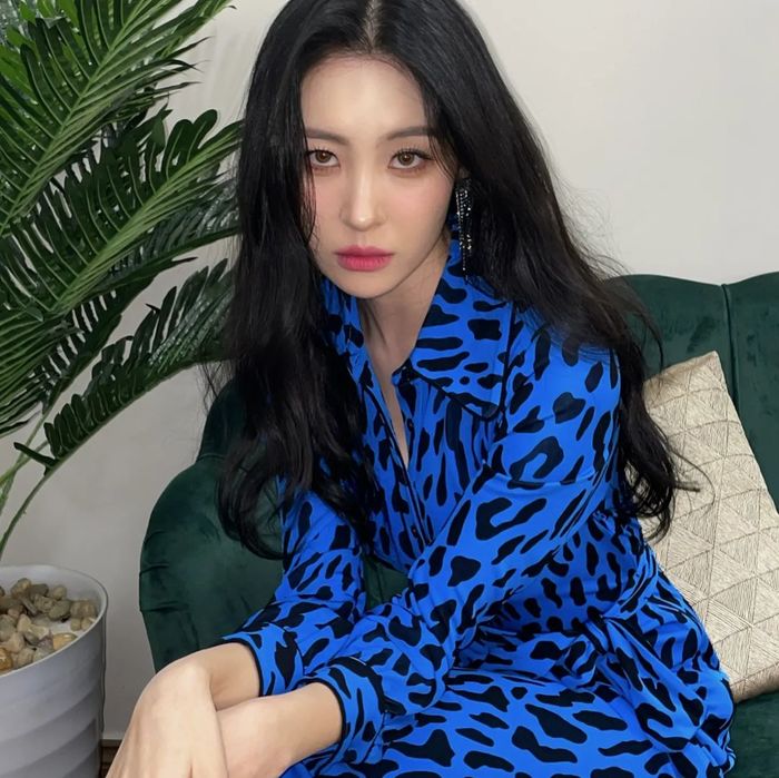 JYP chọn toàn vẻ đẹp tự nhiên: Yuna (ITZY) mang vibe idol từ nhỏ