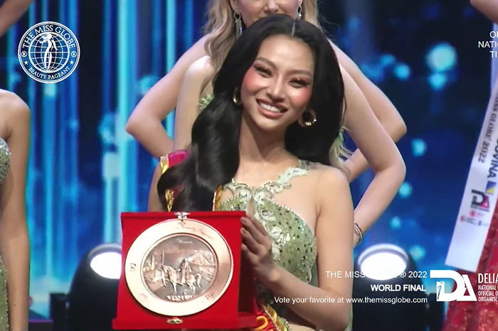 Lâm Thu Hồng đăng quang ngôi Á hậu 4 The Miss Globe 2022