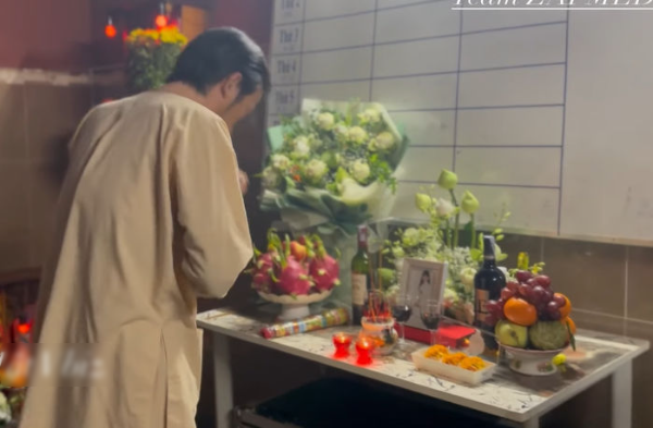 Dàn sao Việt bật khóc khi hình ảnh Phi Nhung xuất hiện trên sân khấu