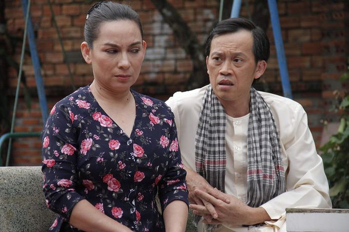 Dàn sao Việt bật khóc khi hình ảnh Phi Nhung xuất hiện trên sân khấu