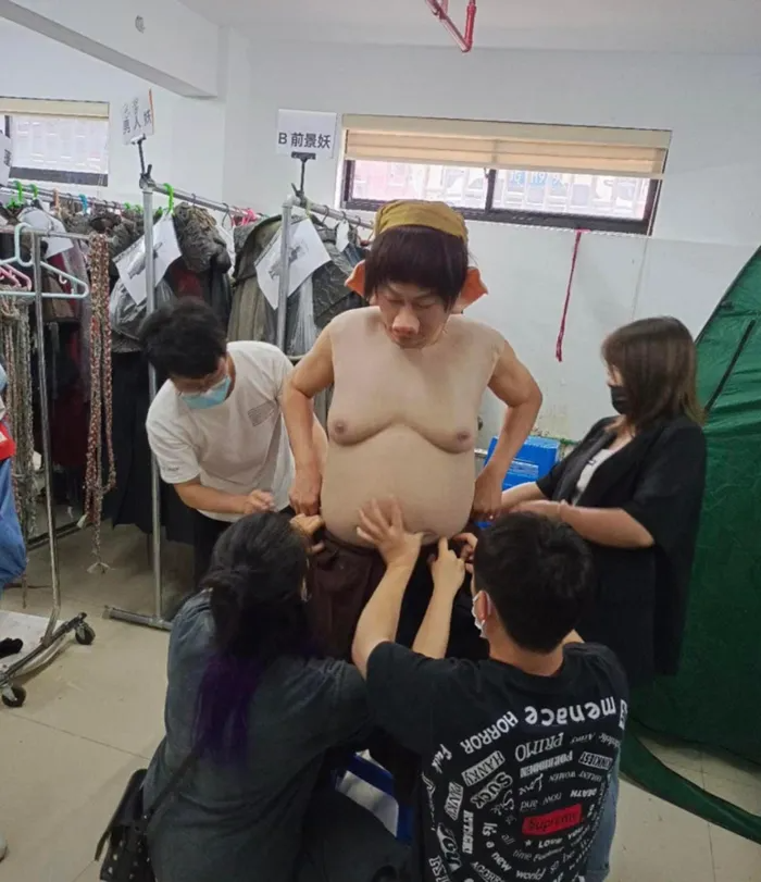 Nhân vật Trư Bát Giới được tái diễn: Hóa trang mất một tiếng đồng hồ